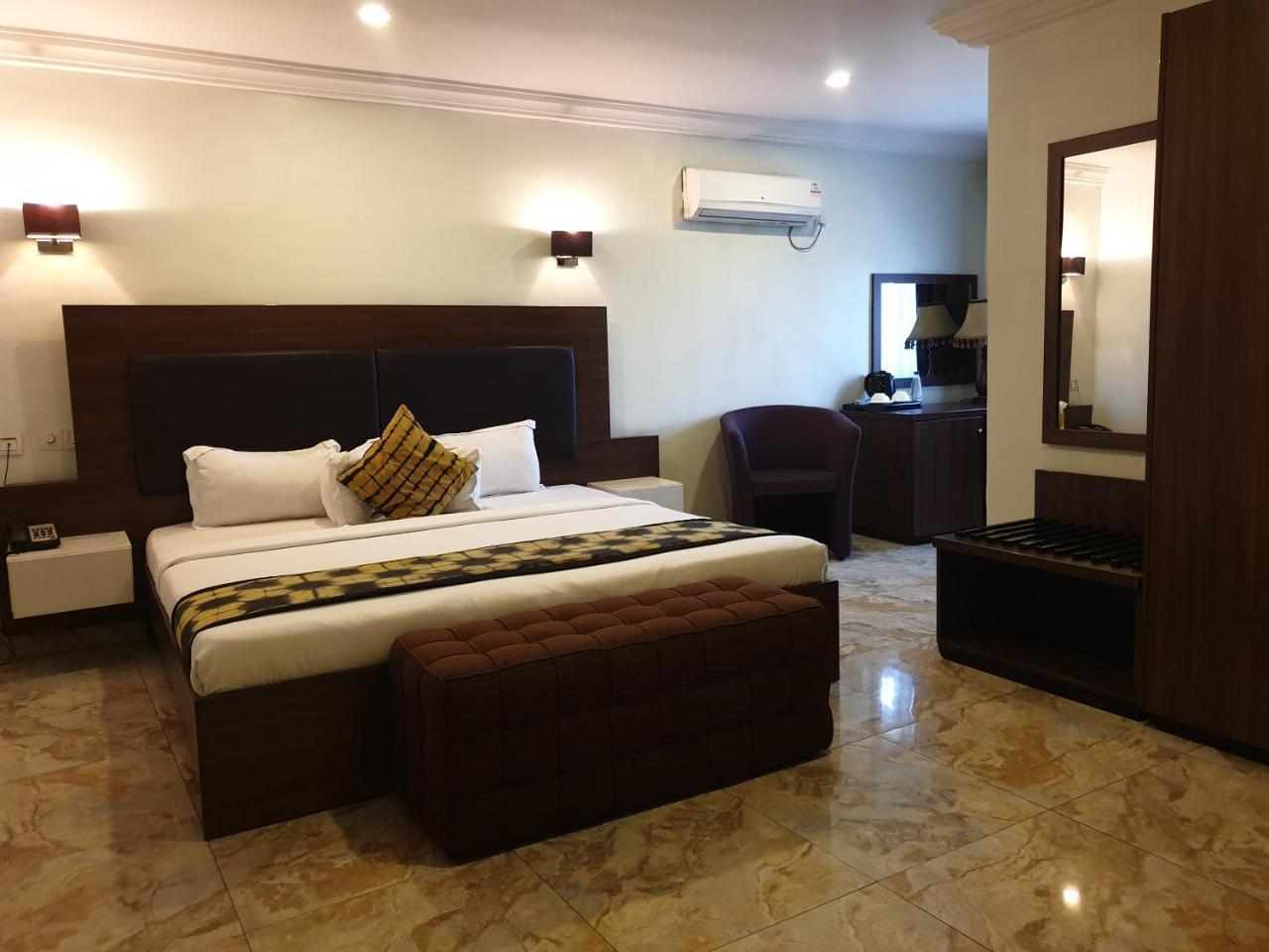 Visa Karena Hotels Port Harcourt Eksteriør bilde