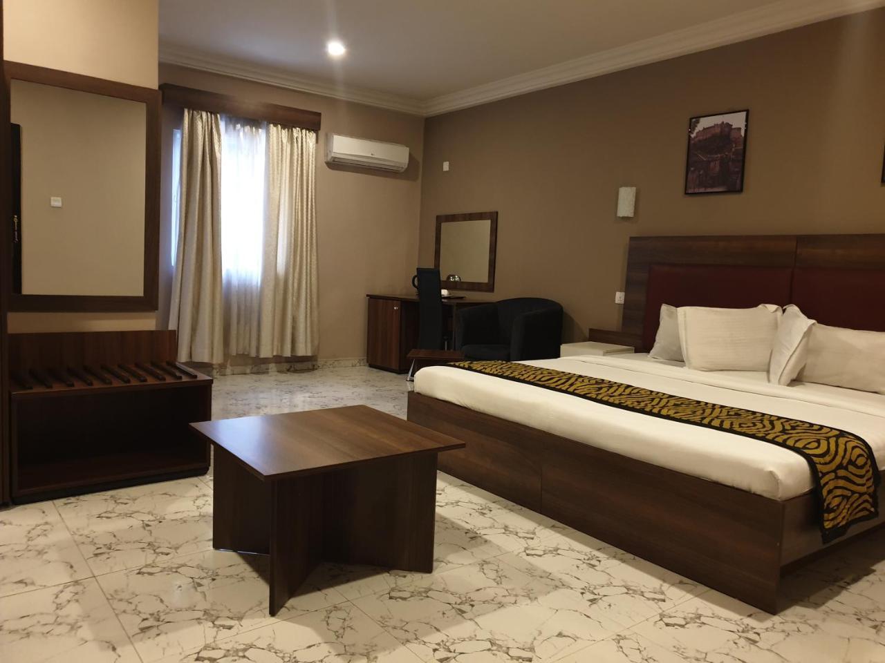 Visa Karena Hotels Port Harcourt Eksteriør bilde