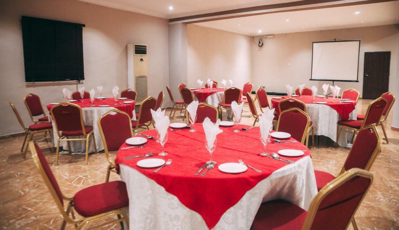 Visa Karena Hotels Port Harcourt Eksteriør bilde